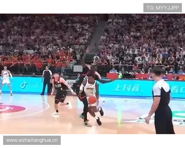 阻挡与防守站位判定:如何区分合法防守和犯规? 阻挡与防守站位判定:如何区分合法防守和犯规?